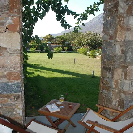 Sifnaika Konakia Traditional Settlements 4*